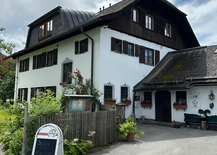 בית הארחה Esterer 3*